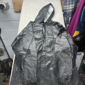 Frog toggs Men's Gray Waterproof hooded Jacket, size medium/large